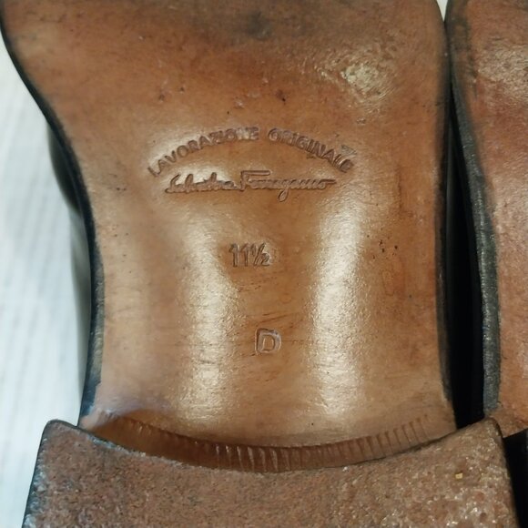 SALVATORE FERRAGAMO men's size 11.5 D black Derby. - Picture 8 of 9